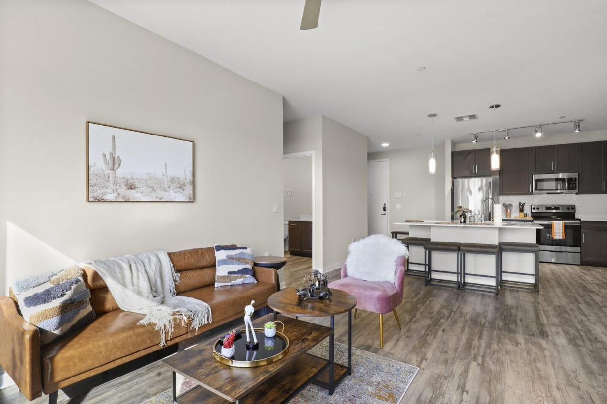 Paradise Cozysuites Under The Palms With Jacuzzi 18 Phoenix Bagian luar foto
